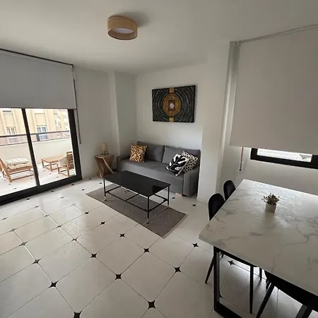 Aprtamentos En Torreblanca フエンヒロラ